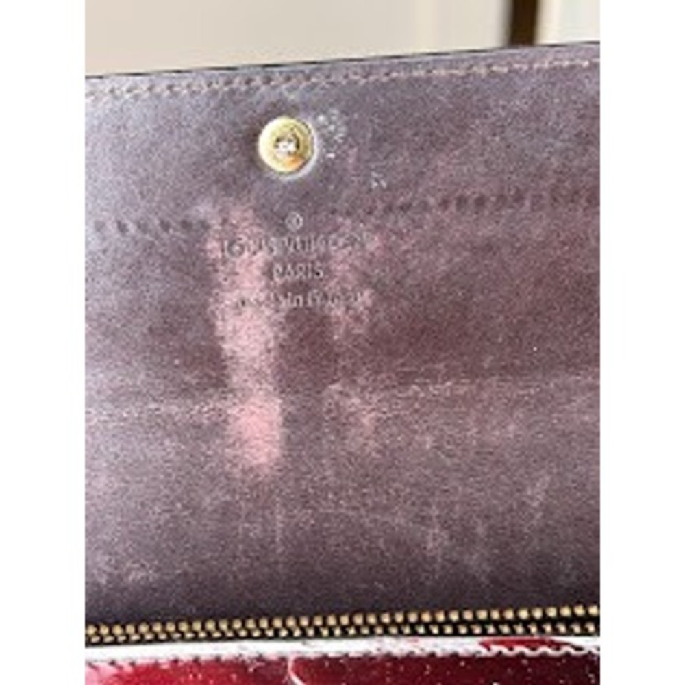 Louis Vuitton Oxblood Patent Monogram Vernis Sarah Wallet Amarante 2007 French - Picture 10 of 11